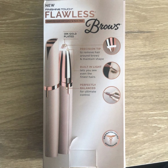 ⭐️B2G1⭐️ Flawless brows - Picture 2 of 2